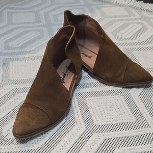 Free People Royale Sued Flats